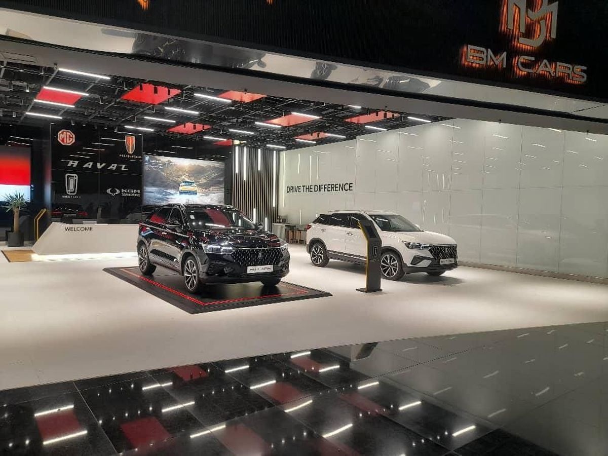 شوروم BM CARS در ایرانمال افتتاح شد شوروم BM CARS در ایرانمال افتتاح شد