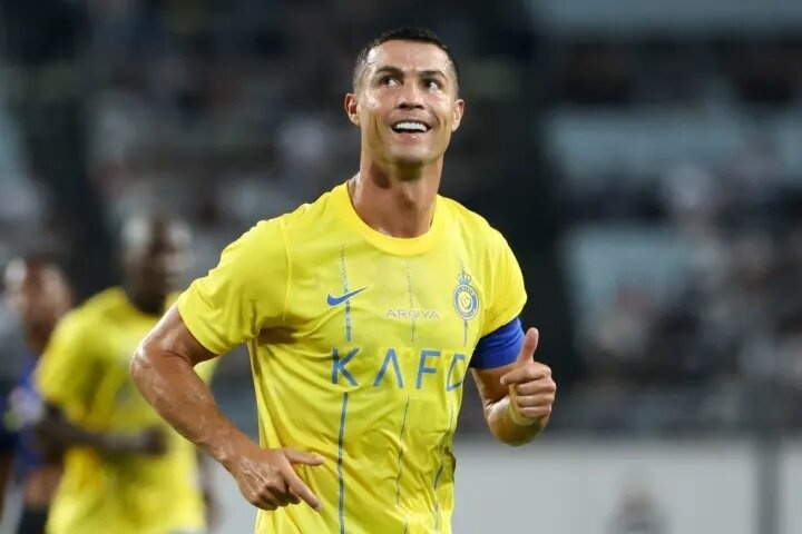 خطونشان رونالدو برای پرسپولیسیها در آستانه سفر به ایران خطونشان رونالدو برای پرسپولیسیها در آستانه سفر به ایران