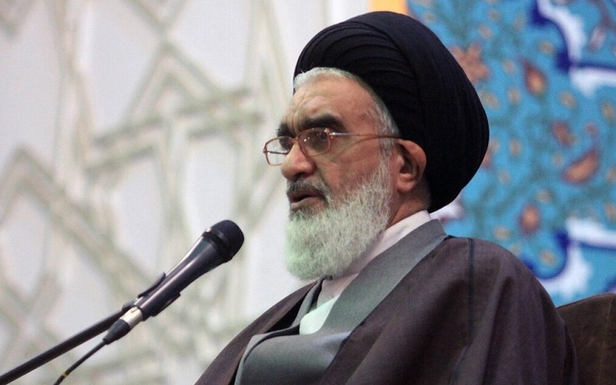 امام جمعه قم: مهمترین نقشه دشمن کاهش مشارکت مردم در انتخابات پیش رو است/ منافقین بدانند اگر توبه نکنند به عذاب الهی دچار میشوند امام جمعه قم: مهمترین نقشه دشمن کاهش مشارکت مردم در انتخابات پیش رو است/ منافقین بدانند اگر توبه نکنند به عذاب الهی دچار میشوند