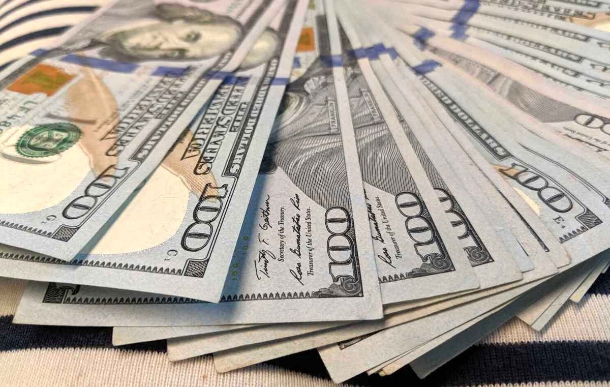نحوه رفع تعهدات ارزی صادرکنندگان ابلاغ شد نحوه رفع تعهدات ارزی صادرکنندگان ابلاغ شد