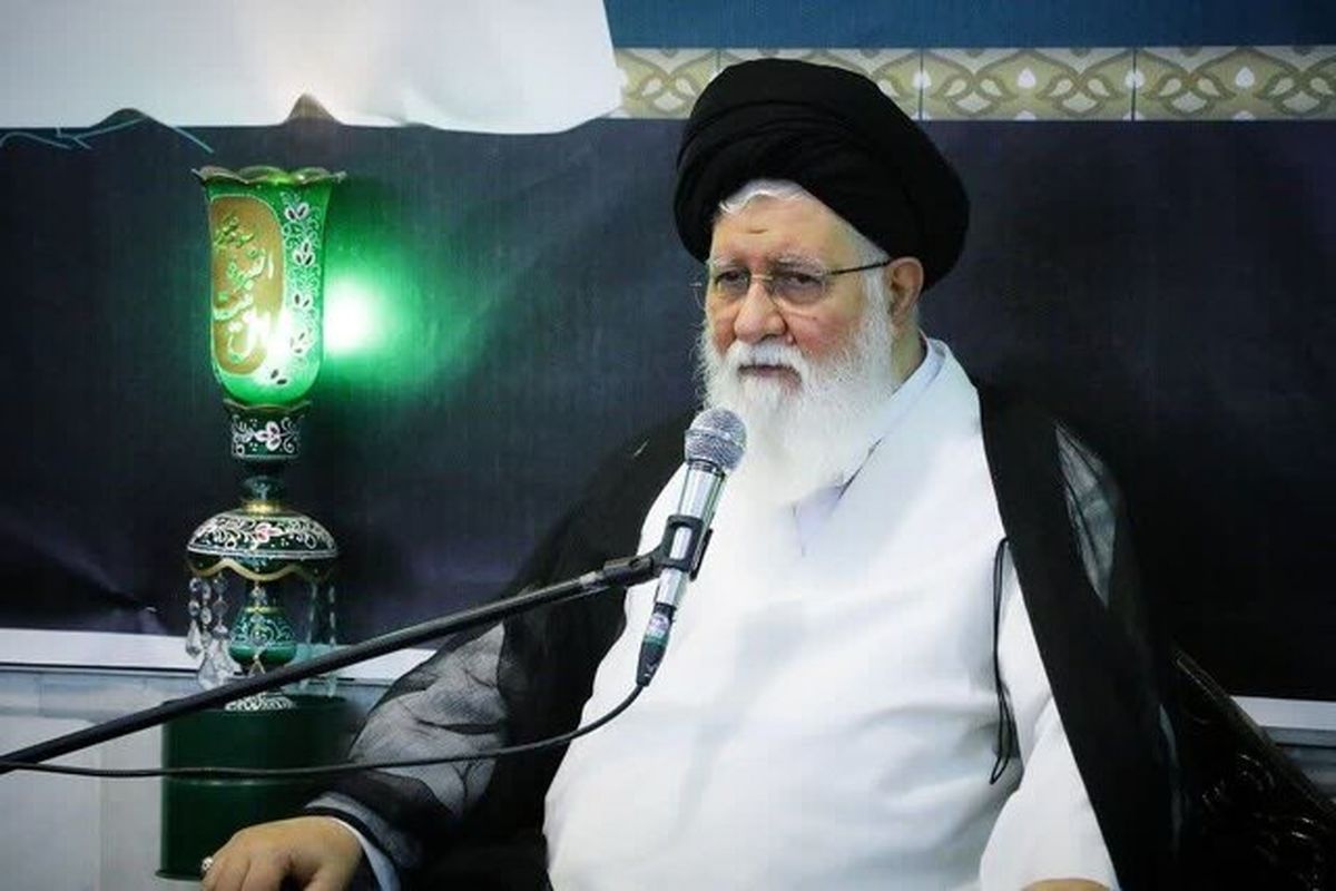 علمالهدی: کشف حجاب معنایی ندارد؛ دولت باید مقتدرانه این مشکل را حل کند علمالهدی: کشف حجاب معنایی ندارد؛ دولت باید مقتدرانه این مشکل را حل کند