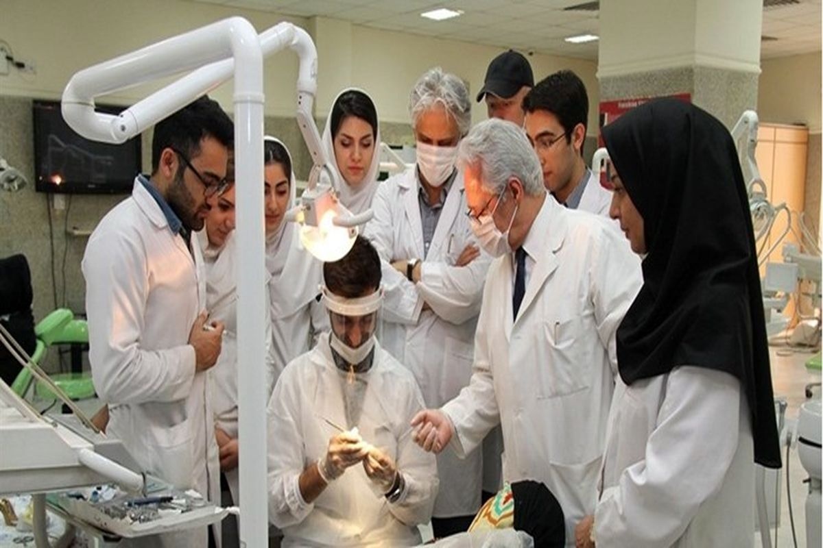 ضوابط جدید پوشش دانشجویان علوم پزشکی / کاشت ناخن و مژه مصنوعی ممنوع شد ضوابط جدید پوشش دانشجویان علوم پزشکی / کاشت ناخن و مژه مصنوعی ممنوع شد