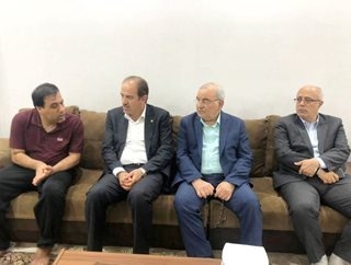 عیادت مدیرعامل بیمه آسیا از کارمند شعبه اهواز عیادت مدیرعامل بیمه آسیا از کارمند شعبه اهواز