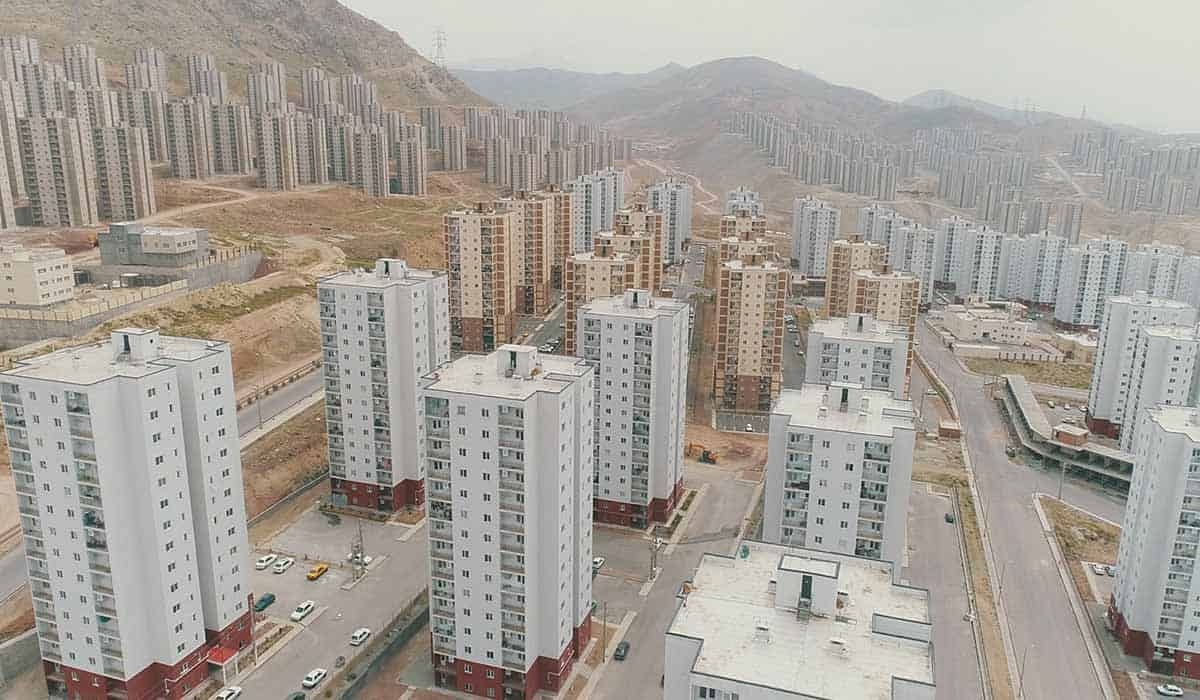احتکار به مسکن مهر رسید/ واحدها را ۵٠ میلیون خریدند، ٣ میلیارد تومان میفروختند احتکار به مسکن مهر رسید/ واحدها را ۵٠ میلیون خریدند، ٣ میلیارد تومان میفروختند