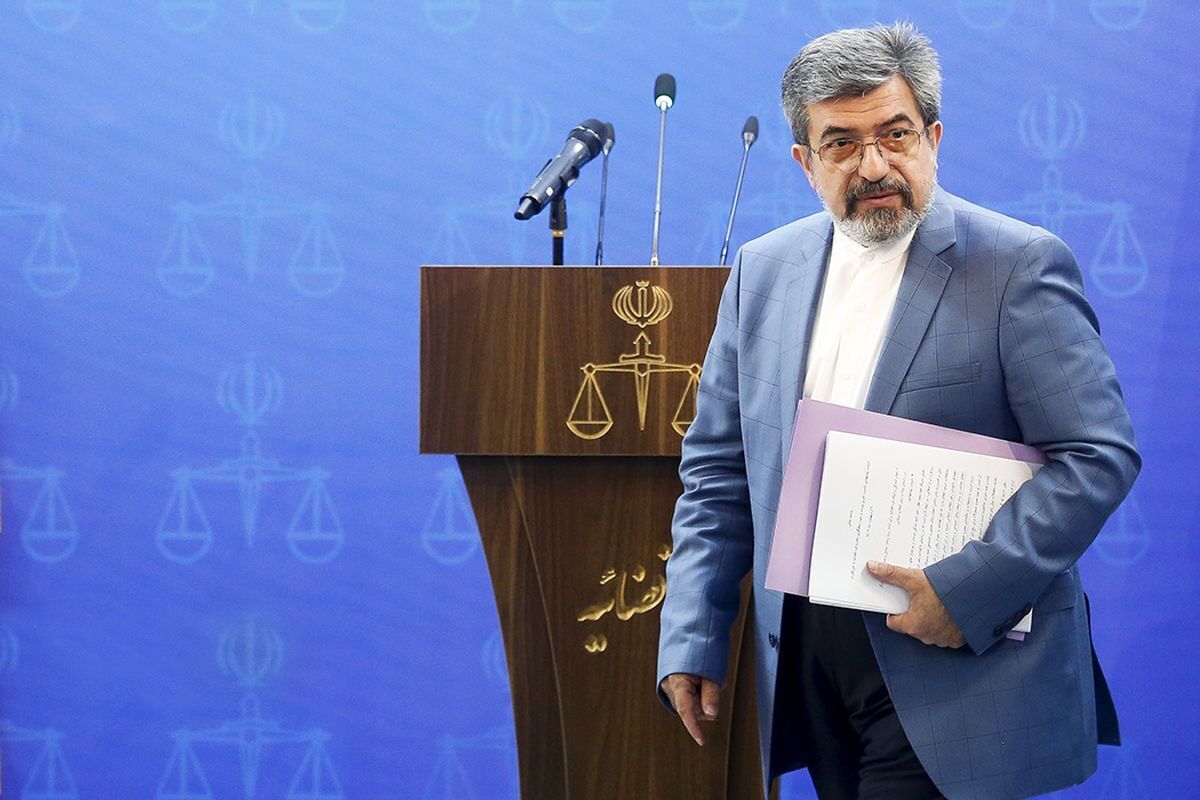سخنگوی قوه قضائیه: پای مقام قضایی در پرونده فرزندانش گیر نیست! سخنگوی قوه قضائیه: پای مقام قضایی در پرونده فرزندانش گیر نیست!