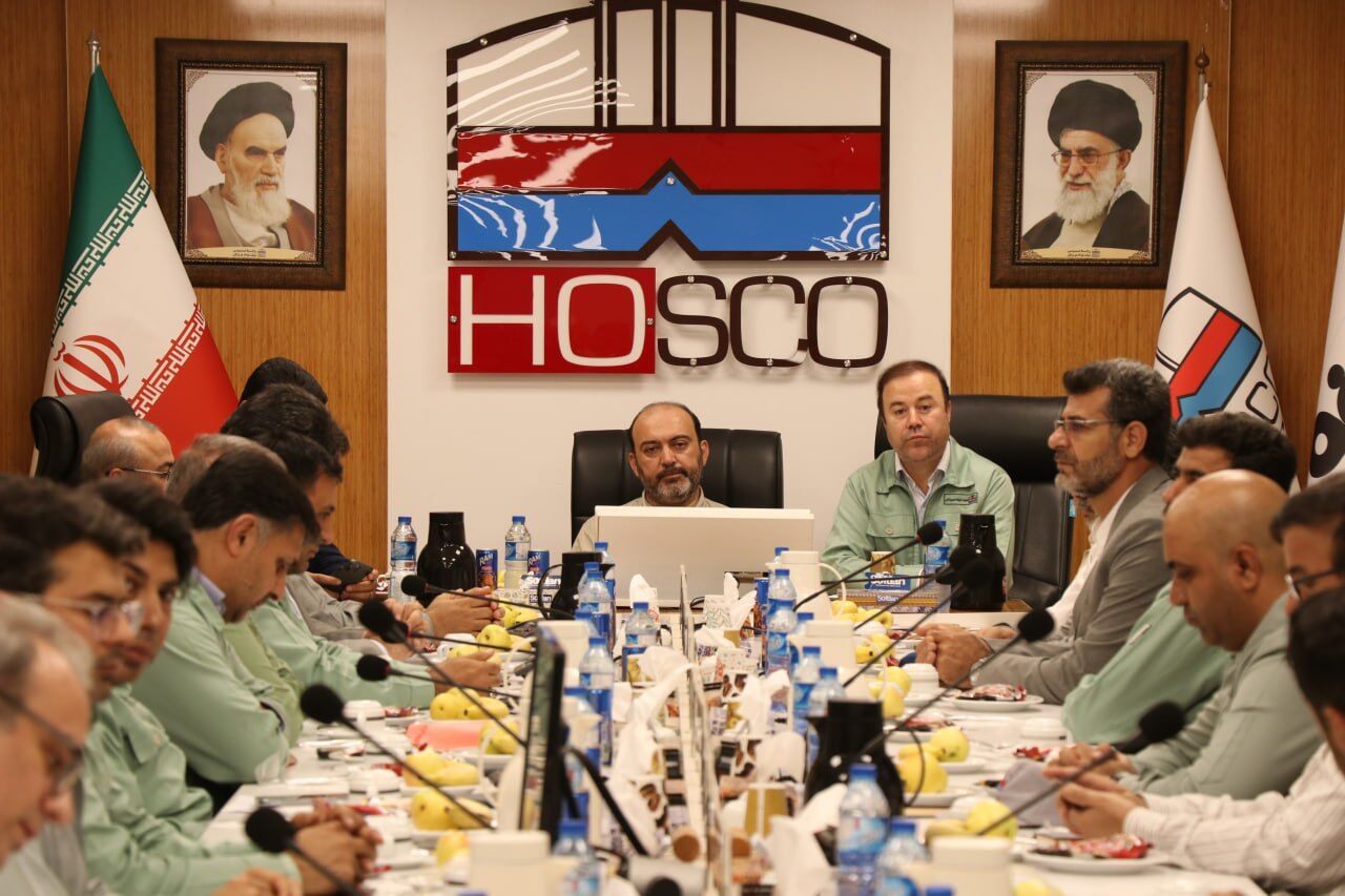 تکریم نیروی انسانی، رمز موفقیت فولاد هرمزگان در رکوردشکنی و افتخارآفرینی تکریم نیروی انسانی، رمز موفقیت فولاد هرمزگان در رکوردشکنی و افتخارآفرینی
