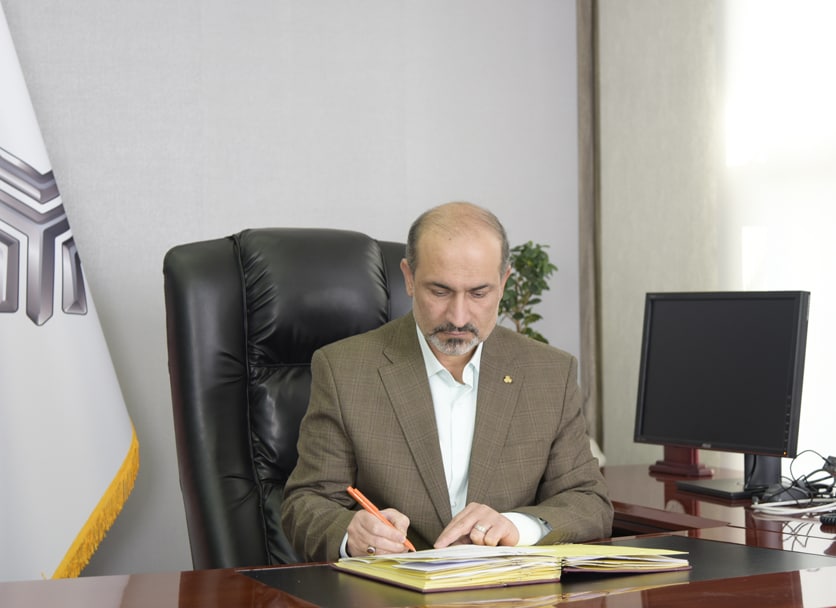 تبریک مدیرعامل گروه سایپا به رئیس سازمان ملی استاندارد تبریک مدیرعامل گروه سایپا به رئیس سازمان ملی استاندارد