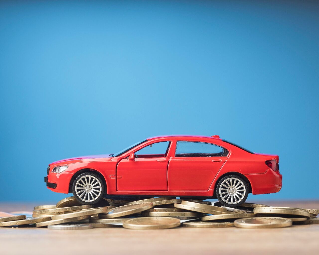 واقعیتهای قیمت گذاری در بازار خودرو ایران واقعیتهای قیمت گذاری در بازار خودرو ایران