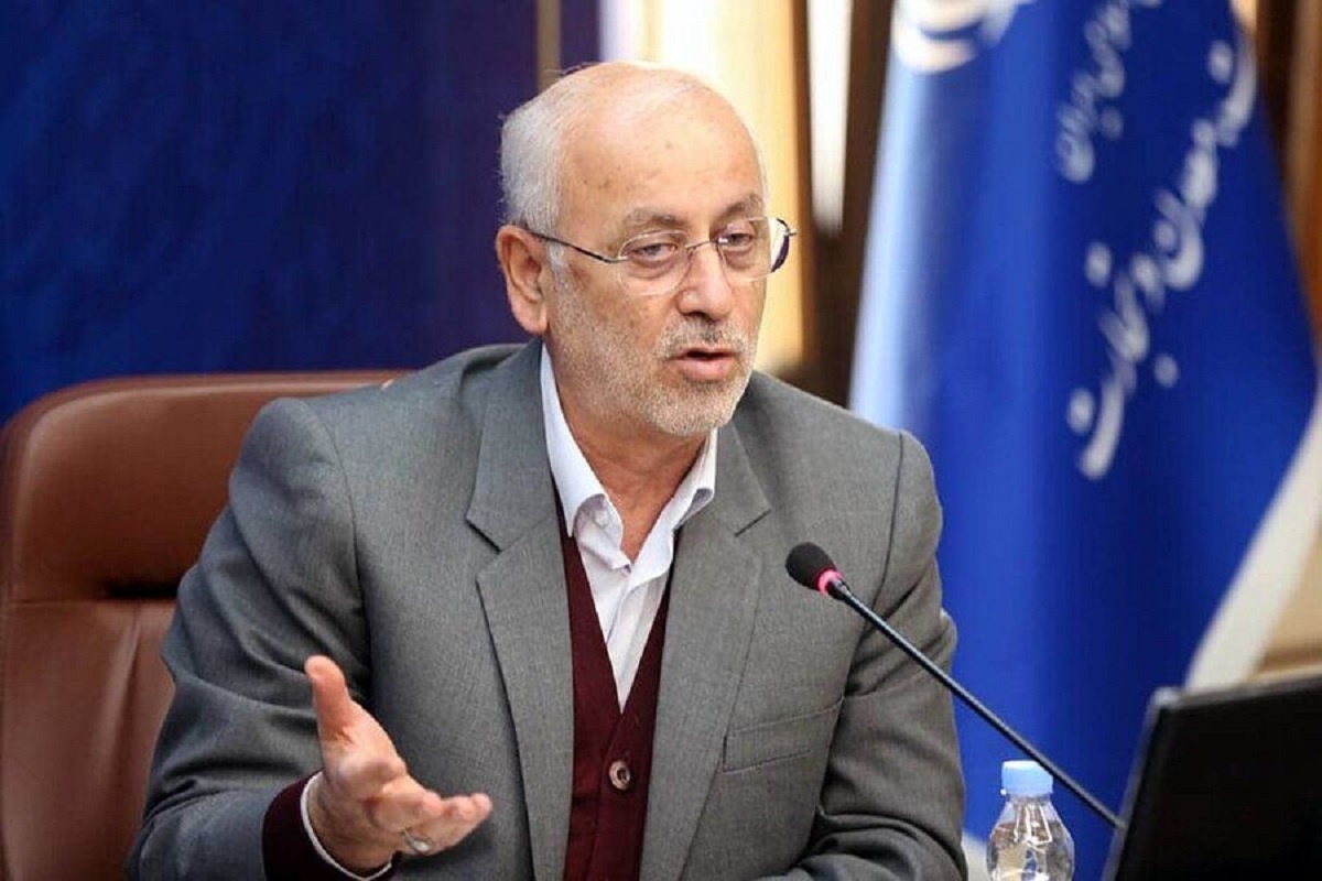 اصل واردات خودرو با استفاده از ارز ایرانیان خارج از کشور و فعالان اقتصادی است اصل واردات خودرو با استفاده از ارز ایرانیان خارج از کشور و فعالان اقتصادی است