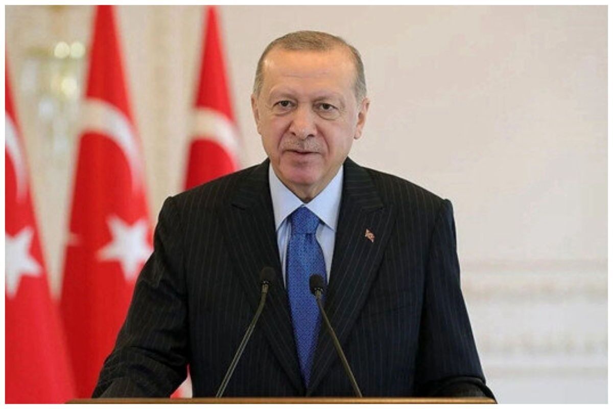 اردوغان: زنگزور میتواند از ایران عبور کند اردوغان: زنگزور میتواند از ایران عبور کند