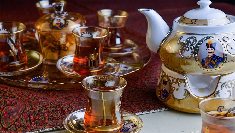 تاریخچه جالب انواع چای؛ ایران چگونه چای سیاه را شناخت؟ + لیست قیمت انواع چای تاریخچه جالب انواع چای؛ ایران چگونه چای سیاه را شناخت؟ + لیست قیمت انواع چای