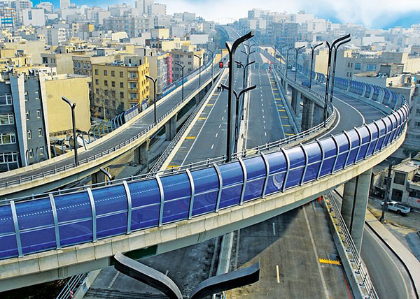وقوع حریق در بزرگراه صدر وقوع حریق در بزرگراه صدر