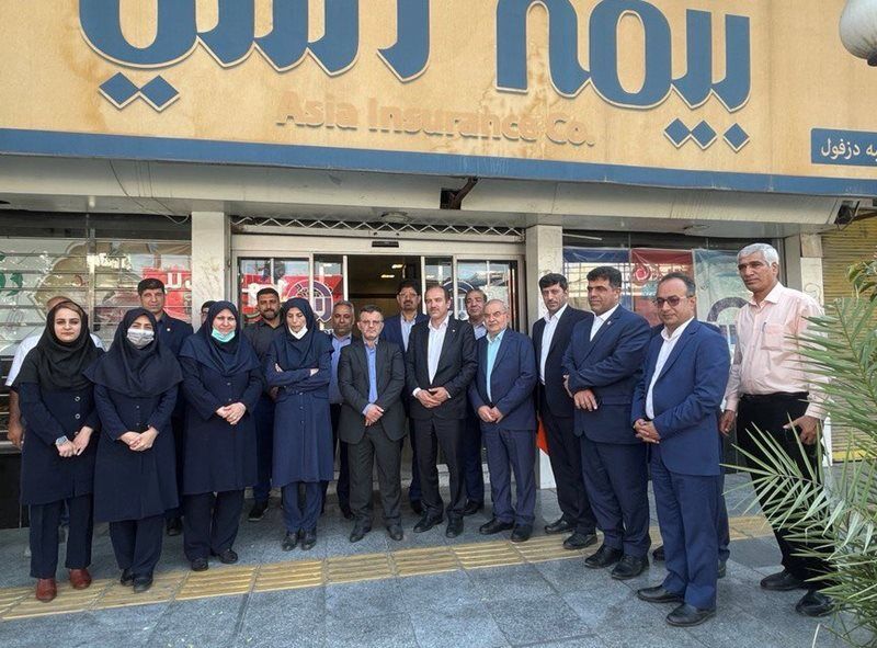 مدیرعامل بیمه آسیا از شعبه دزفول بازدید کرد مدیرعامل بیمه آسیا از شعبه دزفول بازدید کرد