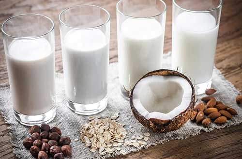 قیمتهای جالب انواع شیر / از شیر شتر تا شیر هویج قیمتهای جالب انواع شیر / از شیر شتر تا شیر هویج