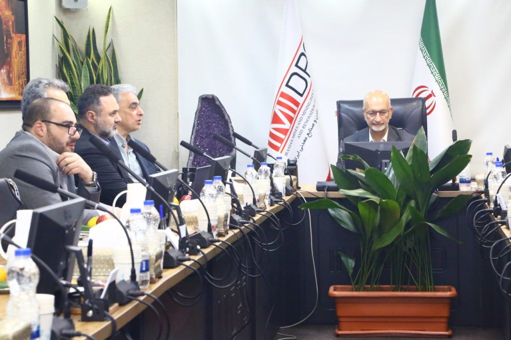 سهم ۱۲۶ هزار میلیارد تومانی «ومعادن» در پروژههای توسعهای سهم ۱۲۶ هزار میلیارد تومانی «ومعادن» در پروژههای توسعهای