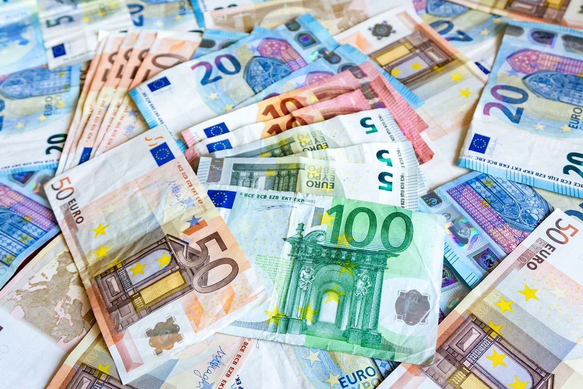 قیمت یورو امروز ۲۳ آبان ماه ۱۴۰۲ در بازار قیمت یورو امروز ۲۳ آبان ماه ۱۴۰۲ در بازار