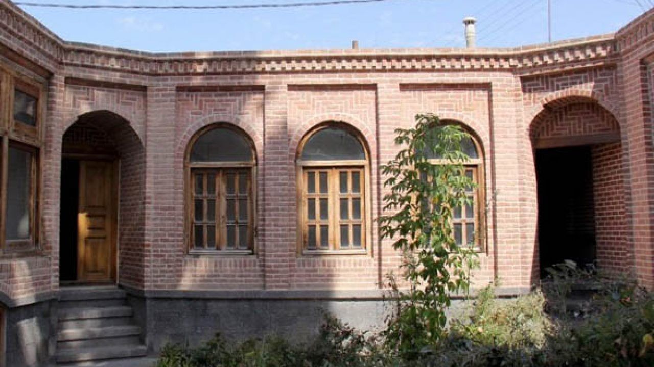۲ خانه تاریخی اردبیل به بخش خصوصی واگذار شد ۲ خانه تاریخی اردبیل به بخش خصوصی واگذار شد