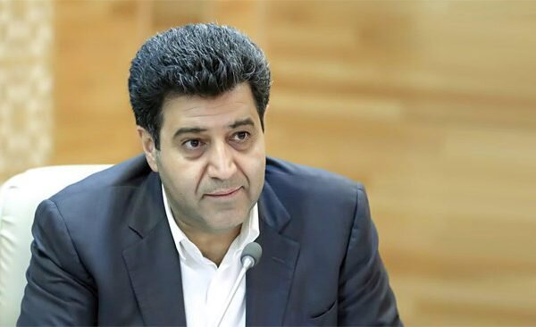 سلاحورزی برکنار خود از ریاست اتاق را تکذیب کرد سلاحورزی برکنار خود از ریاست اتاق را تکذیب کرد
