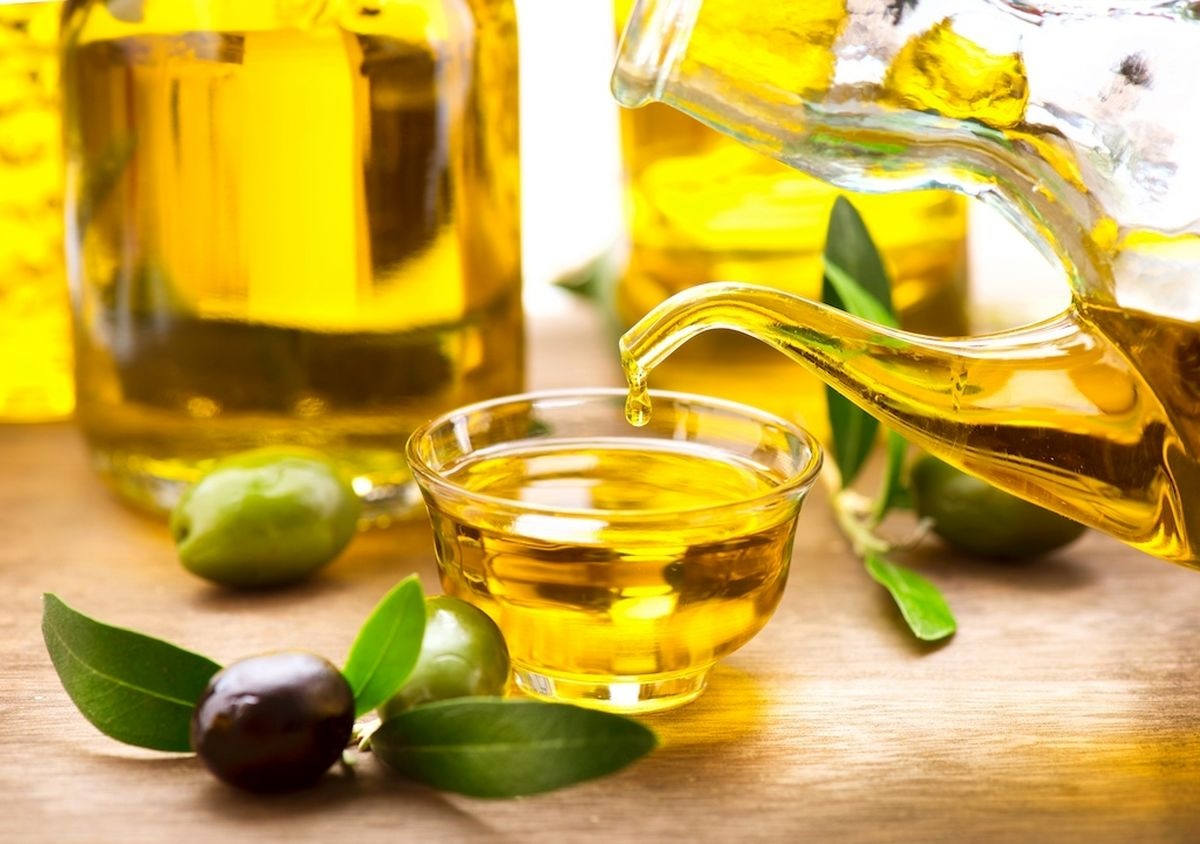 قیمت روغن زیتون ۴۳۱۴ گرم در بازار چند؟ + جدول قیمت روغن زیتون ۴۳۱۴ گرم در بازار چند؟ + جدول