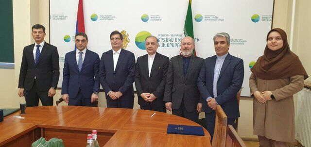 امضای تفاهمنامه همکاری میان ایران و ارمنستان برای پایش و قطع ورود آلودگی به رود ارس امضای تفاهمنامه همکاری میان ایران و ارمنستان برای پایش و قطع ورود آلودگی به رود ارس