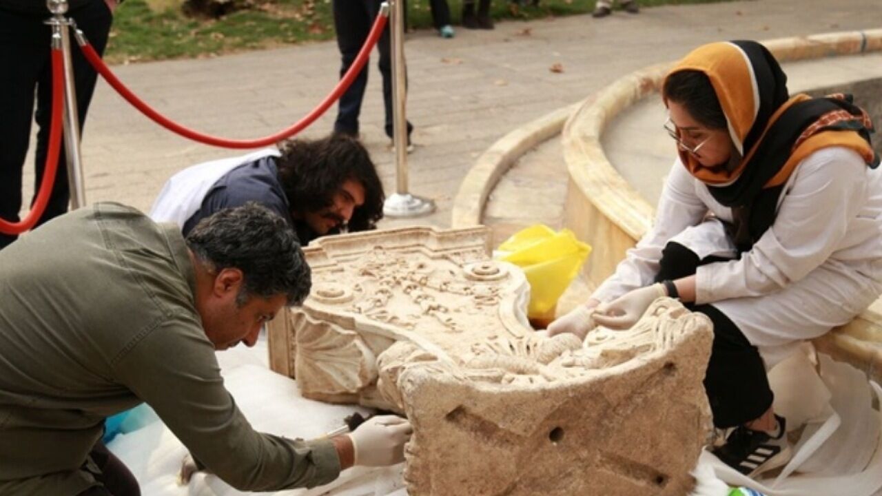 کشف یک اثر تاریخی در محوطه سعدآباد کشف یک اثر تاریخی در محوطه سعدآباد