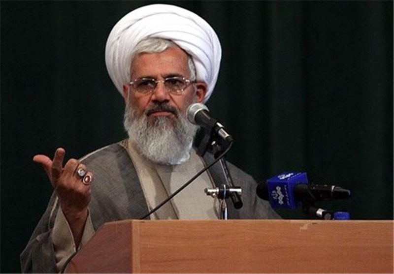 امام جمعه زنجان: نباید به بهانه مشکلات اقتصادی زاد و ولد را محدود کرد امام جمعه زنجان: نباید به بهانه مشکلات اقتصادی زاد و ولد را محدود کرد