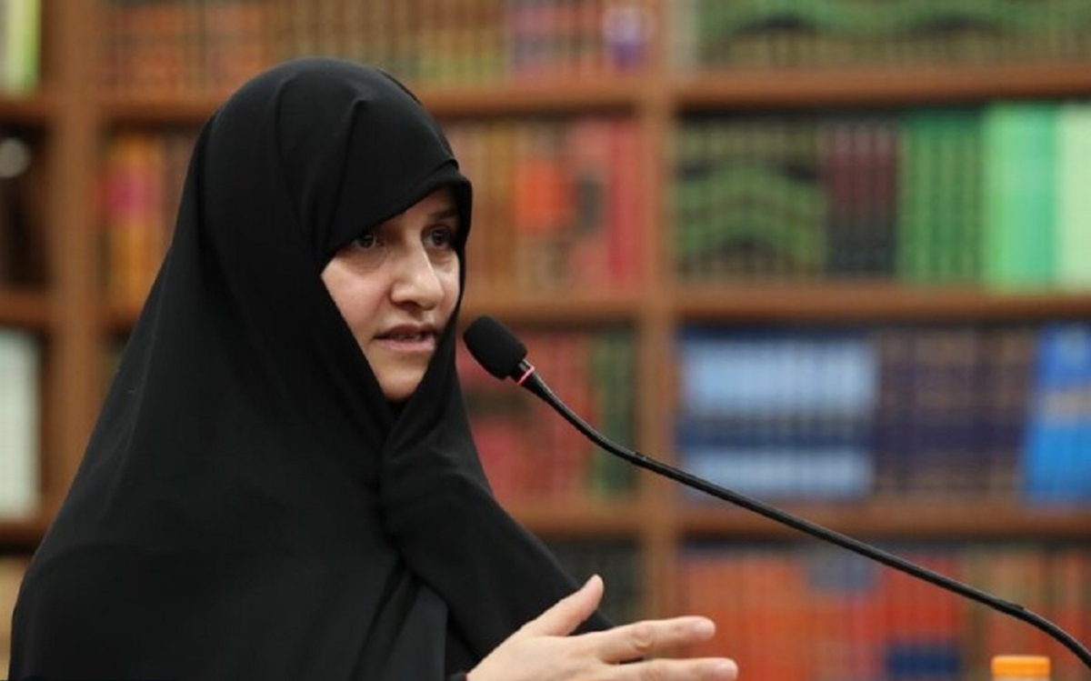 همسر رئیسی: در گام دوم انقلاب به عنوان الگو باید رهبری زنان جهان را به دست بگیریم همسر رئیسی: در گام دوم انقلاب به عنوان الگو باید رهبری زنان جهان را به دست بگیریم