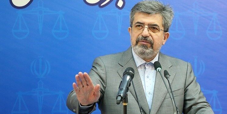 آخرین وضعیت قتل داریوش مهرجویی / توماج صالحی با قید وثیقه آزاد است آخرین وضعیت قتل داریوش مهرجویی / توماج صالحی با قید وثیقه آزاد است
