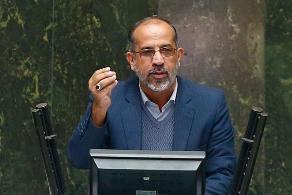 میرمحمدی: پزشکان دیگر انگیزهای برای ماندن در مراکز دولتی ندارند میرمحمدی: پزشکان دیگر انگیزهای برای ماندن در مراکز دولتی ندارند