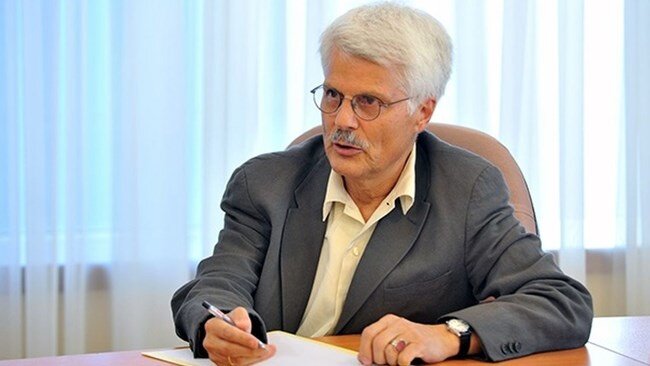 واقعیتهای مهمی که باید از اقتصاد ایران بدانید واقعیتهای مهمی که باید از اقتصاد ایران بدانید