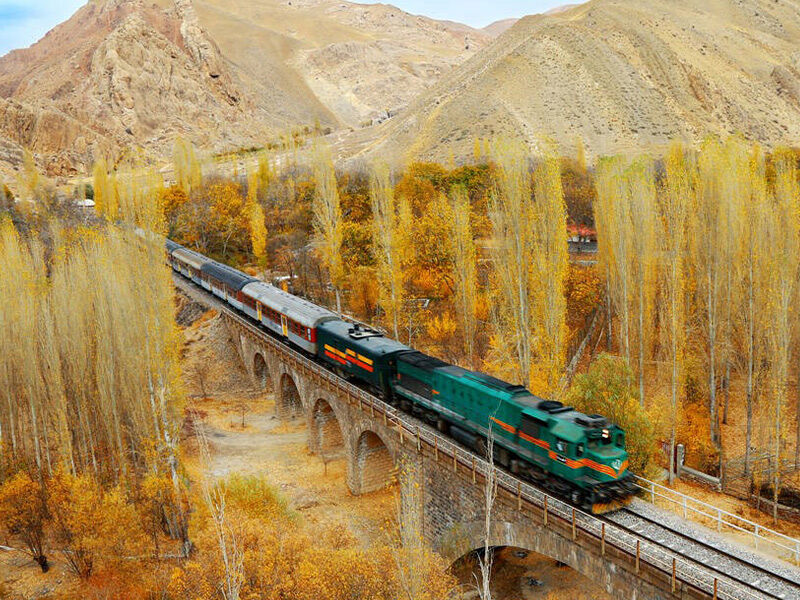 تصادف ۲ قطار در لرستان تصادف ۲ قطار در لرستان