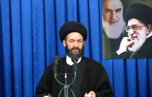 امام جمعه اردبیل وزرای رئیسی و نمایندگان مجلس را نفرین کرد امام جمعه اردبیل وزرای رئیسی و نمایندگان مجلس را نفرین کرد