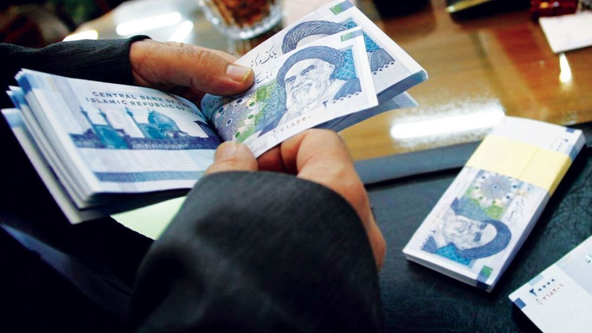 کارگران بخوانند؛ مبلغ عیدی امسال مشخص شد کارگران بخوانند؛ مبلغ عیدی امسال مشخص شد