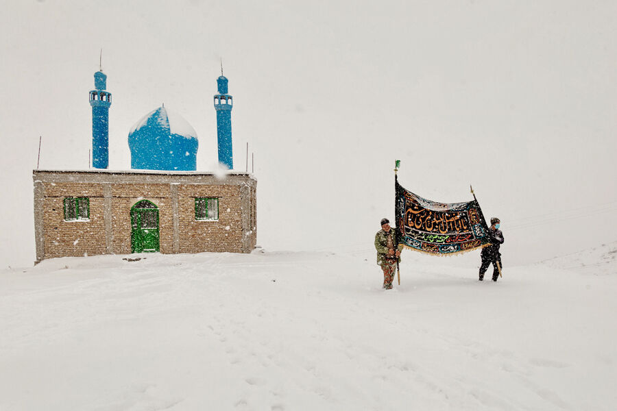 اسامی برندگان هفتمین سوگواره عکاسی محرم ایران زمین اعلام شد اسامی برندگان هفتمین سوگواره عکاسی محرم ایران زمین اعلام شد
