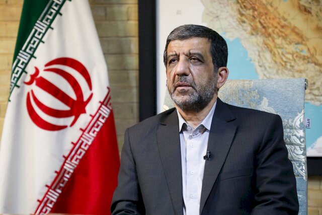 واکنش ضرغامی به حضور نوازنده خانم در کنسرتها واکنش ضرغامی به حضور نوازنده خانم در کنسرتها