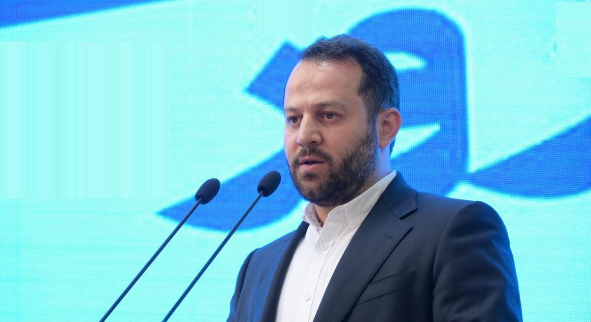 مشکل ارزی برای واردات خودرو نداریم / حداقل ۴۰ هزار دستگاه خودرو تا پایان سال وارد میشود مشکل ارزی برای واردات خودرو نداریم / حداقل ۴۰ هزار دستگاه خودرو تا پایان سال وارد میشود