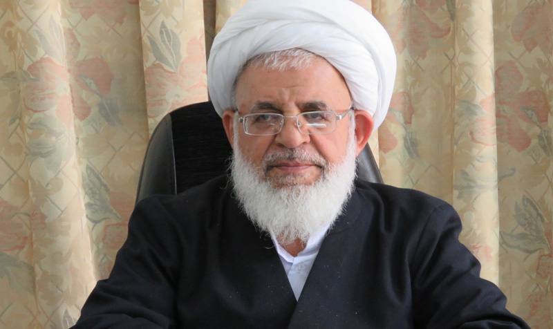 امام جمعه یزد:گاهی میبینیم برخی افراد مذهبی پس از آنکه به پول رسیدند، دین و حجاب و مسائل اسلامی را کنار میگذارند امام جمعه یزد:گاهی میبینیم برخی افراد مذهبی پس از آنکه به پول رسیدند، دین و حجاب و مسائل اسلامی را کنار میگذارند