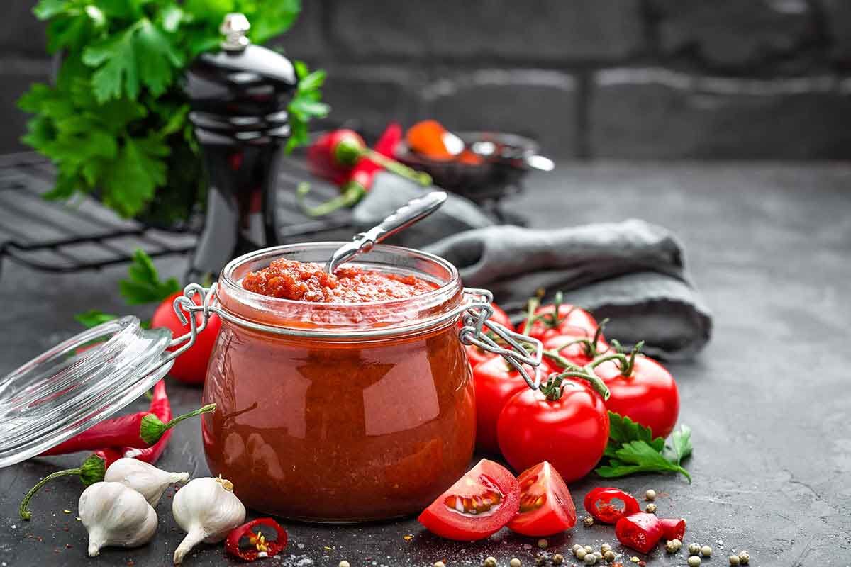 چگونه رب گوجه را در خانه کنسرو کنیم؟ + لیست قیمت انواع رب گوجه فرنگی چگونه رب گوجه را در خانه کنسرو کنیم؟ + لیست قیمت انواع رب گوجه فرنگی
