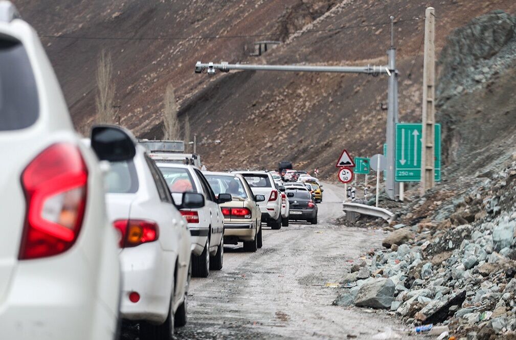 حجم ترافیک در تمام محورهای شمالی سنگینتر شد حجم ترافیک در تمام محورهای شمالی سنگینتر شد