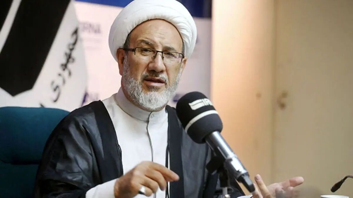 دعوت رحمتالله بیگدلی از کاظم صدیقی برای مناظره درباره ادعاهای متناقض وی درباره ارتباط با امام زمان و تملکِ زمینِ مدرسه علمیه امام خمینی دعوت رحمتالله بیگدلی از کاظم صدیقی برای مناظره درباره ادعاهای متناقض وی درباره ارتباط با امام زمان و تملکِ زمینِ مدرسه علمیه امام خمینی