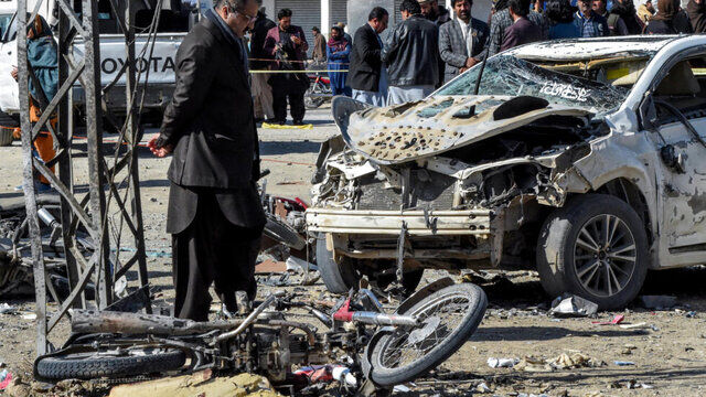 به مینیبوس شهروندان خارجی حمله شد به مینیبوس شهروندان خارجی حمله شد