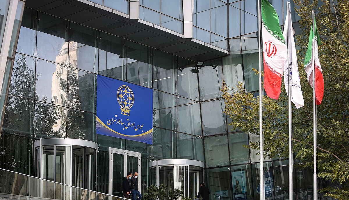 بورس تهران مدل ۱۴۰۲ / چه پارامترهایی شاخص‌های بورسی را تکان داد؟!