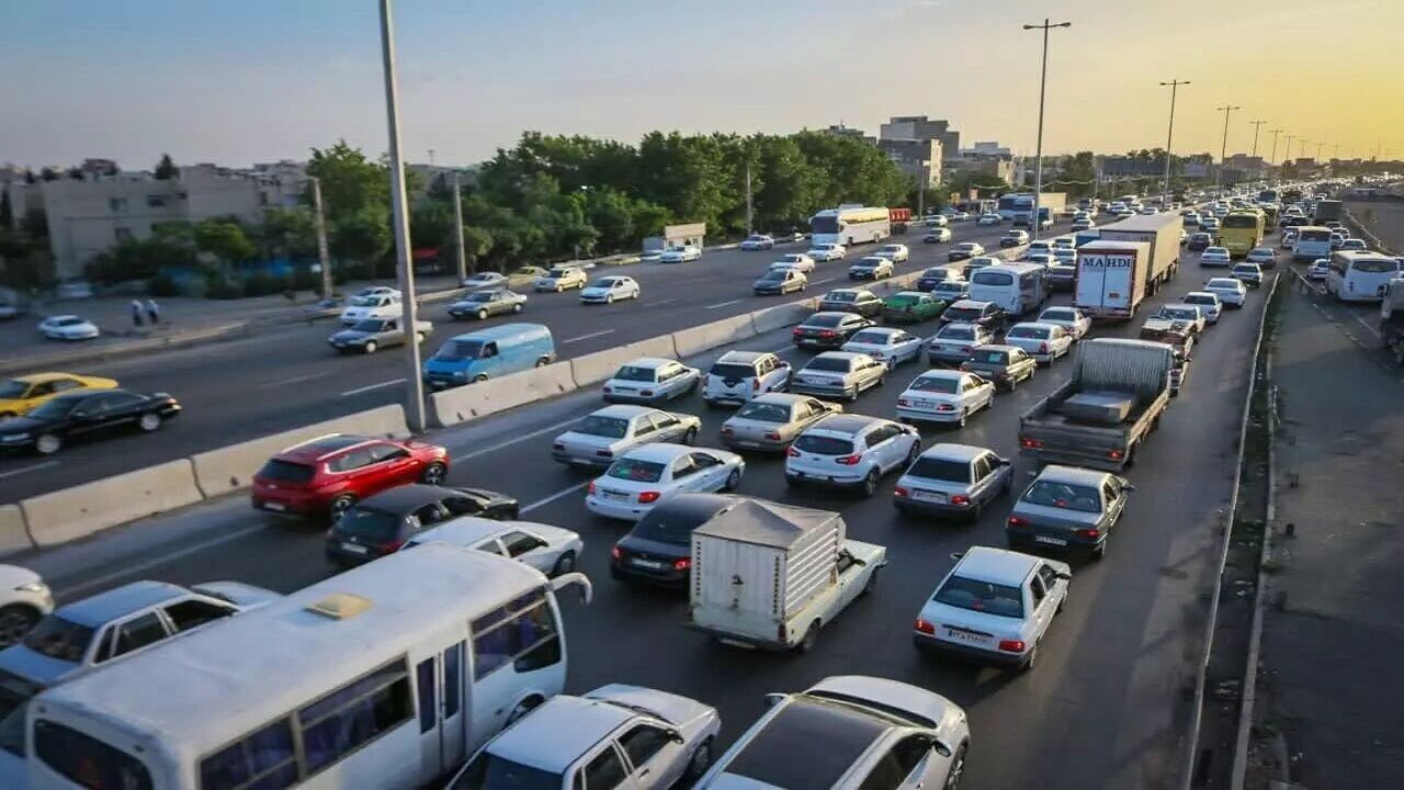 شروع موج برگشت سفرهای نوروزی در نیمه اول تعطیلات شروع موج برگشت سفرهای نوروزی در نیمه اول تعطیلات
