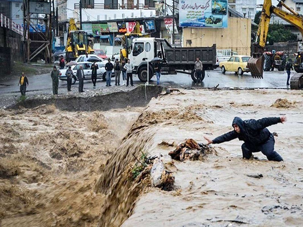 ۲ نفر در حادثه سیل استان یزد فوت کردند ۲ نفر در حادثه سیل استان یزد فوت کردند