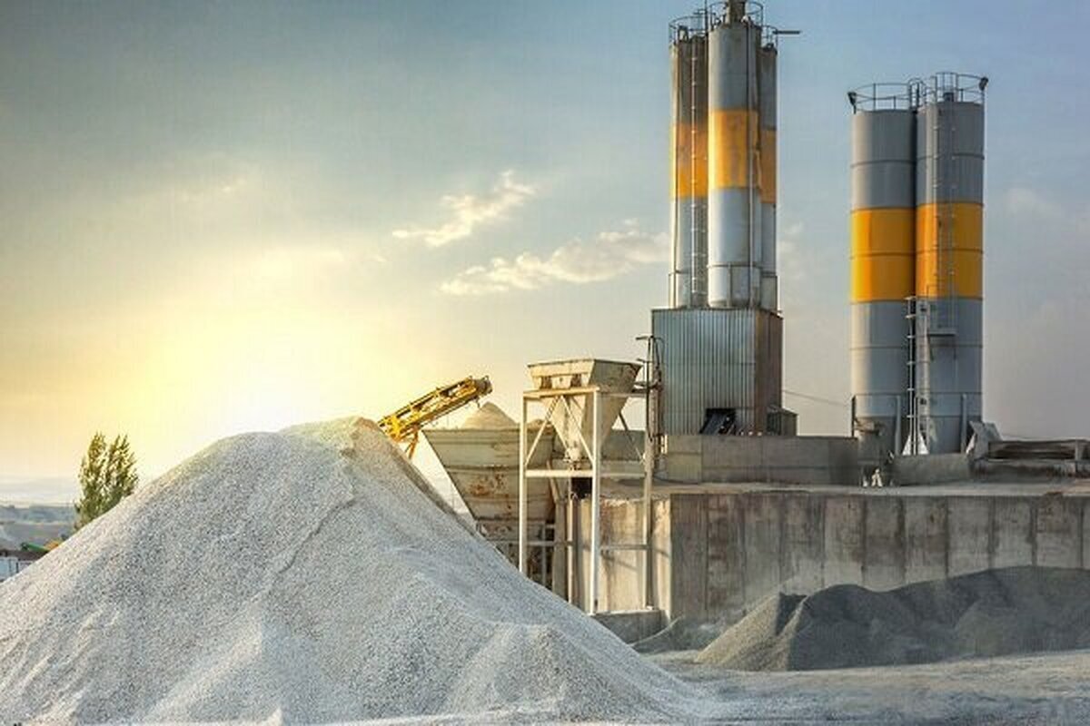 فعالیت ۳۰ درصد از کورههای تولید سیمان متوقف شد / اشتغالزایی مستقیم و غیرمستقیم صنعت سیمان در خطر است فعالیت ۳۰ درصد از کورههای تولید سیمان متوقف شد / اشتغالزایی مستقیم و غیرمستقیم صنعت سیمان در خطر است