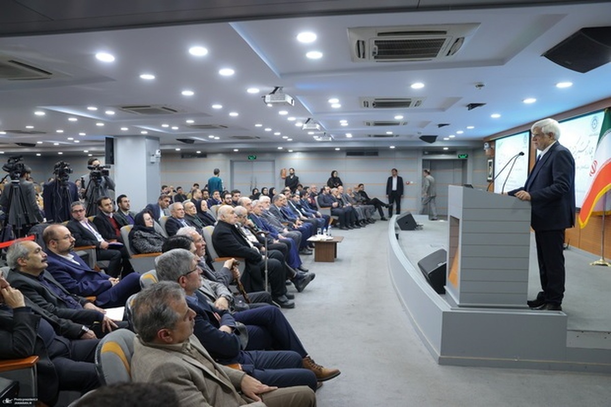 پیام عارف به نخبگان علمی مهاجر/ ایران خانه شما است پیام عارف به نخبگان علمی مهاجر/ ایران خانه شما است