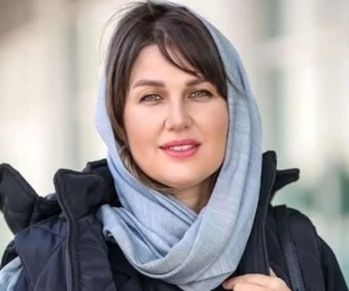 گلوریا هاردی در کنار خواهران همسرش/ عکسی که وایرال شد گلوریا هاردی در کنار خواهران همسرش/ عکسی که وایرال شد