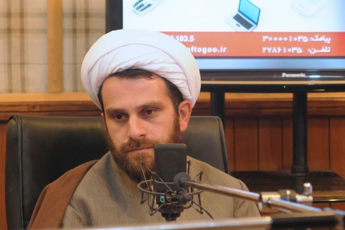 نفرین دبیر ستاد امر به معروف قم به رفع فیلترکنندگان! نفرین دبیر ستاد امر به معروف قم به رفع فیلترکنندگان!