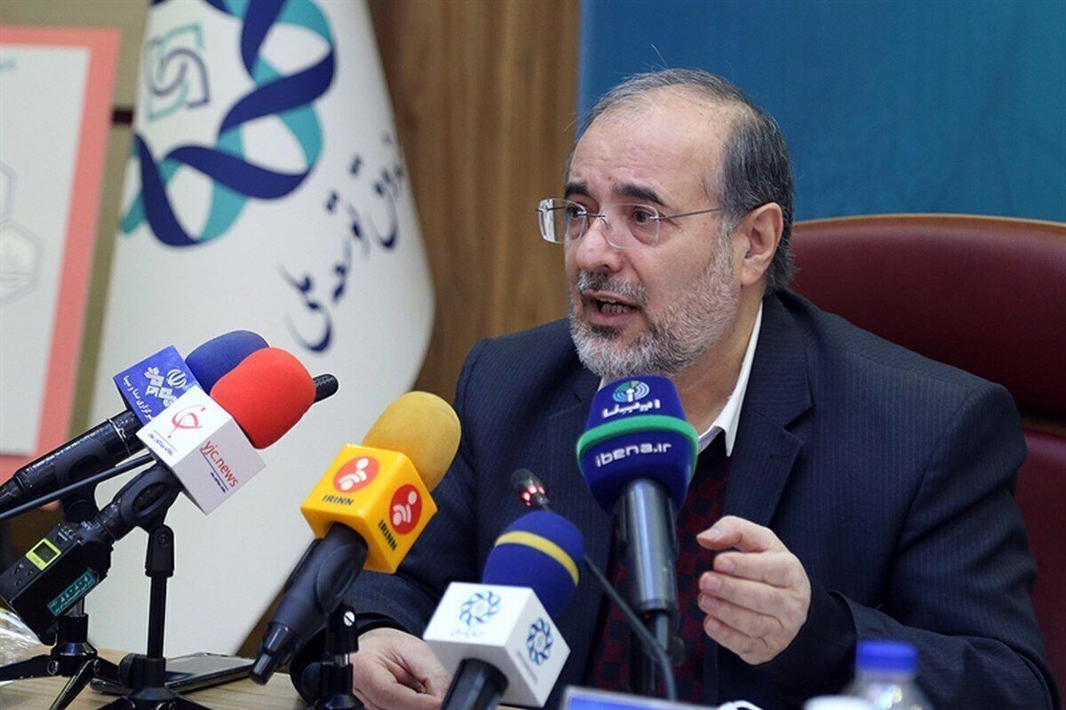 غضنفری: ارز میدهیم، ارز پس میگیریم؛ این خطر قرمز صندوق توسعه ملی است غضنفری: ارز میدهیم، ارز پس میگیریم؛ این خطر قرمز صندوق توسعه ملی است