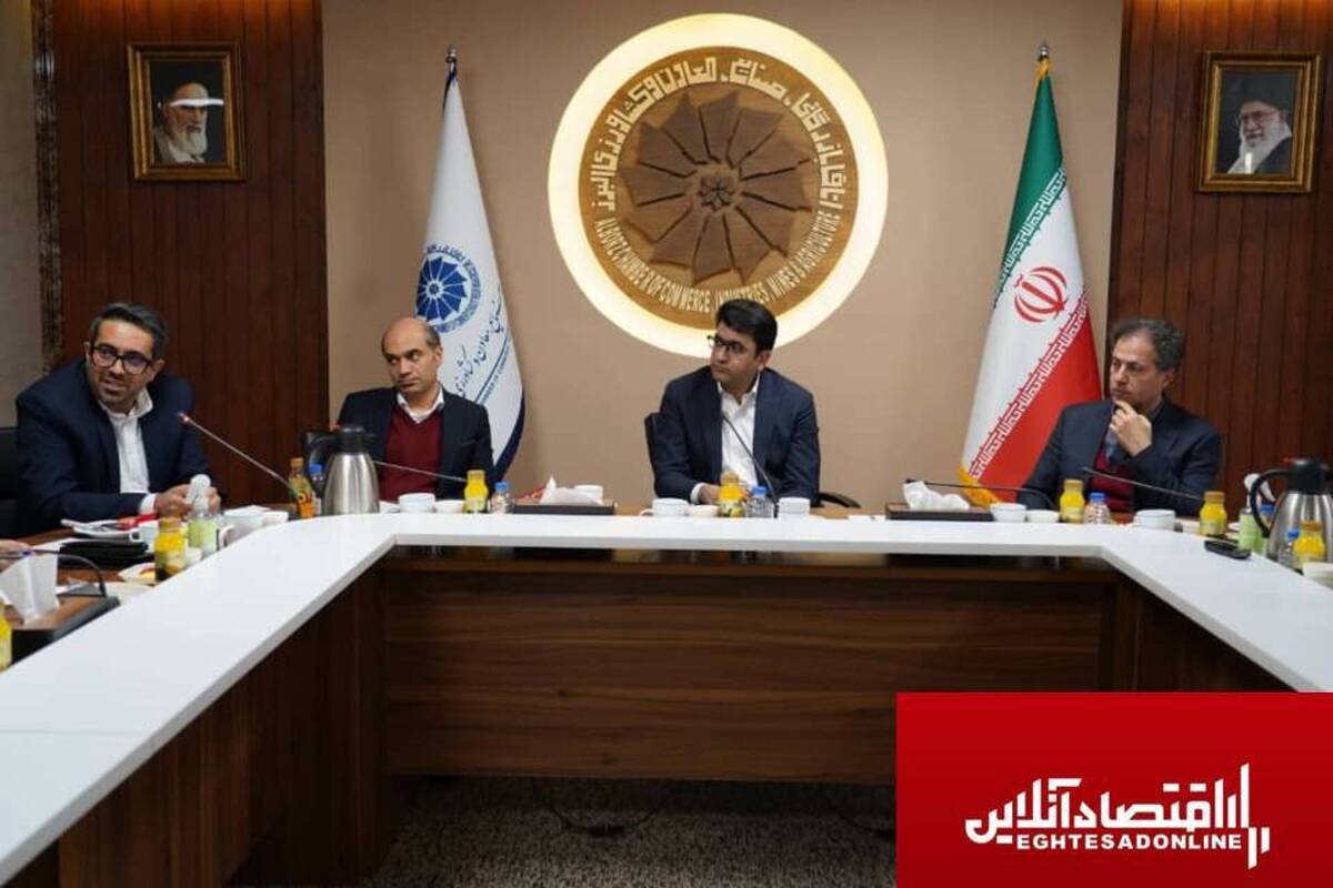 نقدینگی از مهمترین مشکلات فعالان حوزه اقتصاد سلامت نقدینگی از مهمترین مشکلات فعالان حوزه اقتصاد سلامت